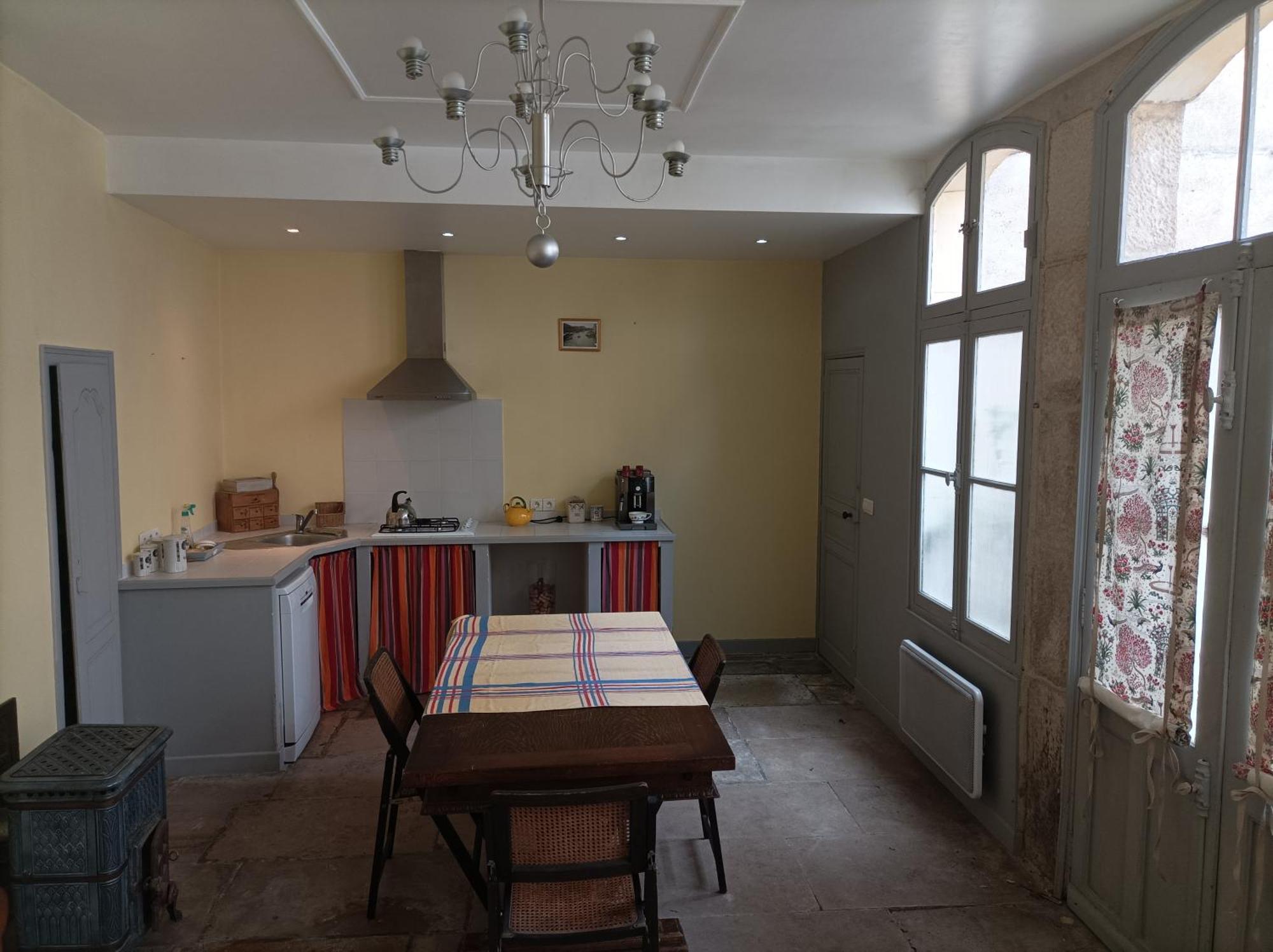 Le Tabellion Bed & Breakfast นัวเยร์ส-ซูร์-เซอไรน์ ภายนอก รูปภาพ